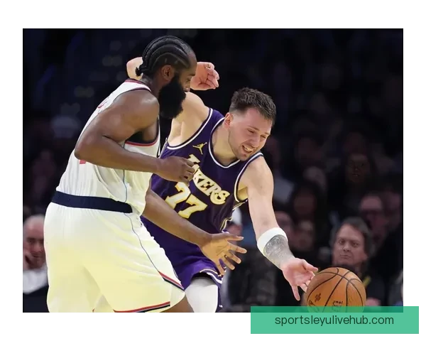 东契奇强势突破突发腿筋伤情离场治疗球队前景引关注